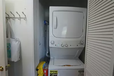 19208 Avenue Of The Oaks #J, Newhall, CA 91321 - Photo 38