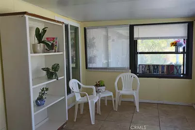 19208 Avenue Of The Oaks #J, Newhall, CA 91321 - Photo 4