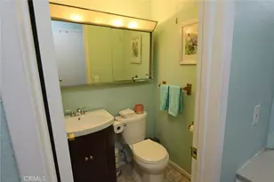 19208 Ave Of The Oaks, Newhall, CA 91321 - Photo 26