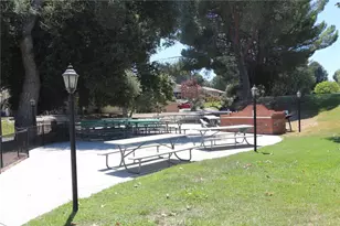 19208 Ave Of The Oaks, Newhall, CA 91321 - Photo 56