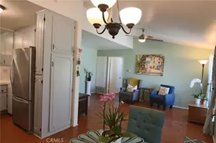 19208 Ave Of The Oaks, Newhall, CA 91321 - Photo 4