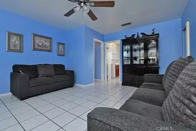 8832 Murietta Avenue, Panorama City, CA 91402 - Photo 10