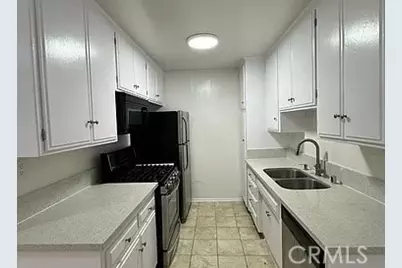 1041 9th Street, Santa Monica, CA 90403 - Photo 12