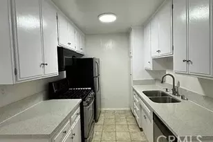 1041 9th St, Santa Monica, CA 90403 - Photo 12