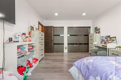 2240 N Parish, Burbank, CA 91504 - Photo 30