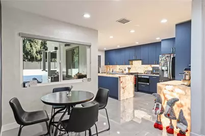 2240 N Parish, Burbank, CA 91504 - Photo 16