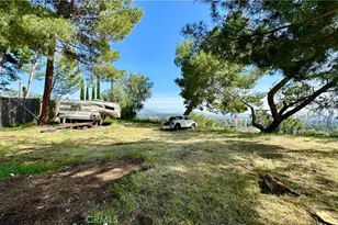 11531 Vimy Rd, Granada Hills, CA 91344 - Photo 14