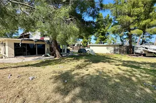 11531 Vimy Rd, Granada Hills, CA 91344 - Photo 12