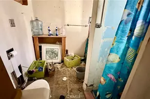 11531 Vimy Rd, Granada Hills, CA 91344 - Photo 20