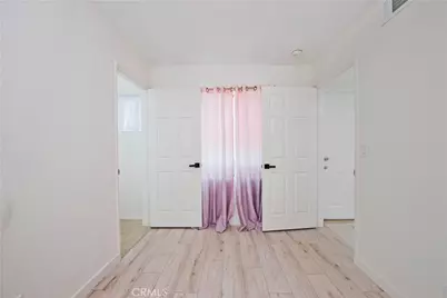 22809 Del Valle #8, Woodland Hills, CA 91364 - Photo 8