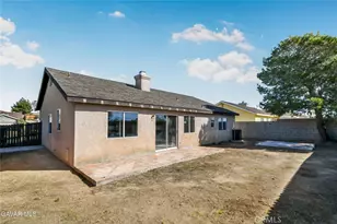 1048 Sequoia Ln, Rosamond, CA 93560 - Photo 26