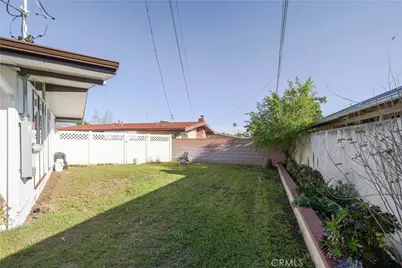 1049 N Macneil, San Fernando, CA 91340 - Photo 20