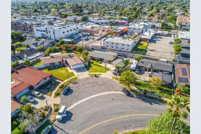 1049 N Macneil, San Fernando, CA 91340 - Photo 28