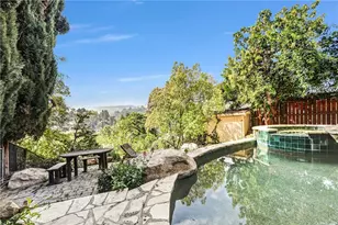 3830 Buena Park Dr, Studio City, CA 91604 - Photo 22