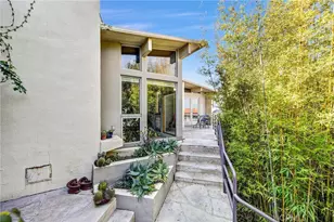 3830 Buena Park Dr, Studio City, CA 91604 - Photo 2