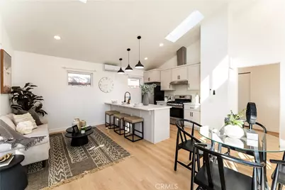 16122 San Fernando Mission Boulevard, Granada Hills, CA 91344 - Photo 2