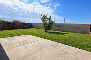 7507 Cross Glade, Bakersfield, CA 93307 - Photo 18