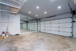 17200 Willard, Lake Balboa, CA 91406 - Photo 40