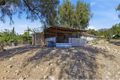 10418 Samoa Avenue, Tujunga, CA 91042 - Photo 30