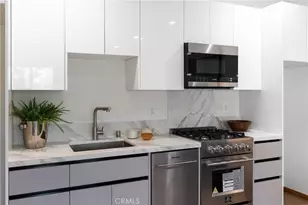 348 S Orange Dr, Los Angeles, CA 90036 - Photo 34