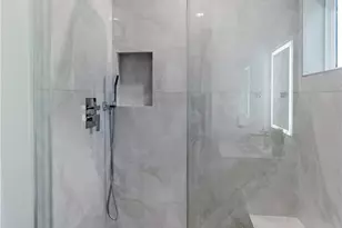 348 S Orange Dr, Los Angeles, CA 90036 - Photo 38