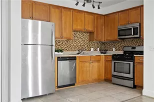 6938 Laurel Canyon Blvd, North Hollywood, CA 91605 - Photo 2