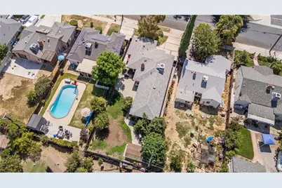 18715 Valerio, Reseda, CA 91335 - Photo 6