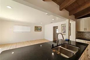 17530 Tuba St, Northridge, CA 91325 - Photo 10