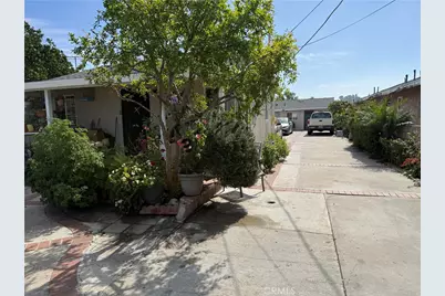12872 Van Nuys Boulevard, Pacoima, CA 91331 - Photo 1
