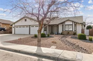 42307 61st St W, Quartz Hill, CA 93535 - Photo 2