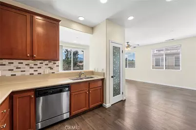 27968 Avalon, Canyon Country, CA 91351 - Photo 24