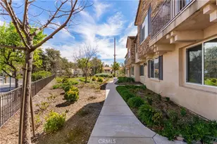 27968 Avalon, Canyon Country, CA 91351 - Photo 4