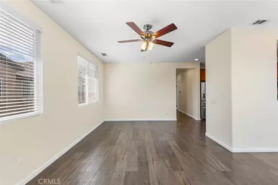 27968 Avalon, Canyon Country, CA 91351 - Photo 14