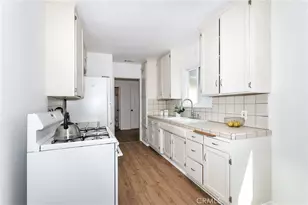 7513 Oak Park, Lake Balboa, CA 91406 - Photo 8