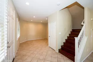 27933 Sirani Ct, Valencia, CA 91355 - Photo 4