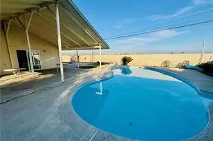 1031 Elizabeth Ct, Bakersfield, CA 93308 - Photo 18
