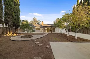 10557 Reseda, Northridge, CA 91326 - Photo 28