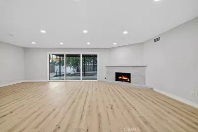 10557 Reseda, Northridge, CA 91326 - Photo 6