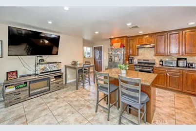 6834 Quinton Lane, Tujunga, CA 91042 - Photo 10