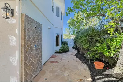 15257 Saddleback, Canyon Country, CA 91387 - Photo 48
