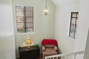 27617 Nugget Dr, Canyon Country, CA 91387 - Photo 10