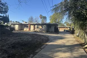 17545 Community St, Northridge, CA 91325 - Photo 4