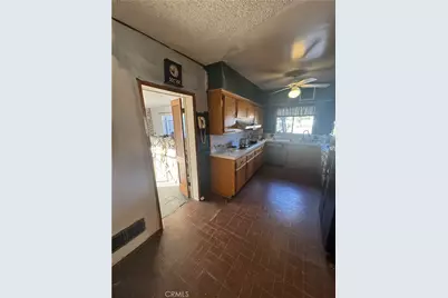 17545 Community Street, Northridge, CA 91325 - Photo 8