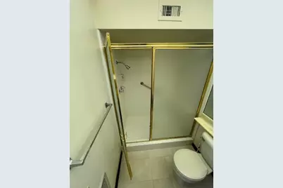 4454 Ventura Canyon Road #304, Sherman Oaks, CA 91423 - Photo 18