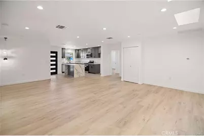 7842 Lasaine Avenue, Northridge, CA 91325 - Photo 12