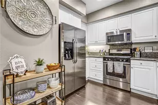 2245 Rolling River Ln, Simi Valley, CA 93063 - Photo 2