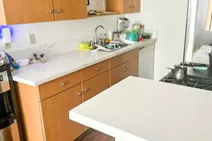 13430 Victory Blvd, Van Nuys, CA 91401 - Photo 22