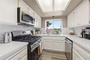 9132 Grundy Ln, Chatsworth, CA 91311 - Photo 22