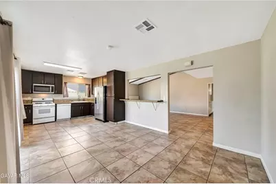 43104 Lemonwood, Lancaster, CA 93536 - Photo 14
