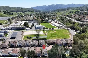 26671 Country Creek Ln, Calabasas, CA 91302 - Photo 46